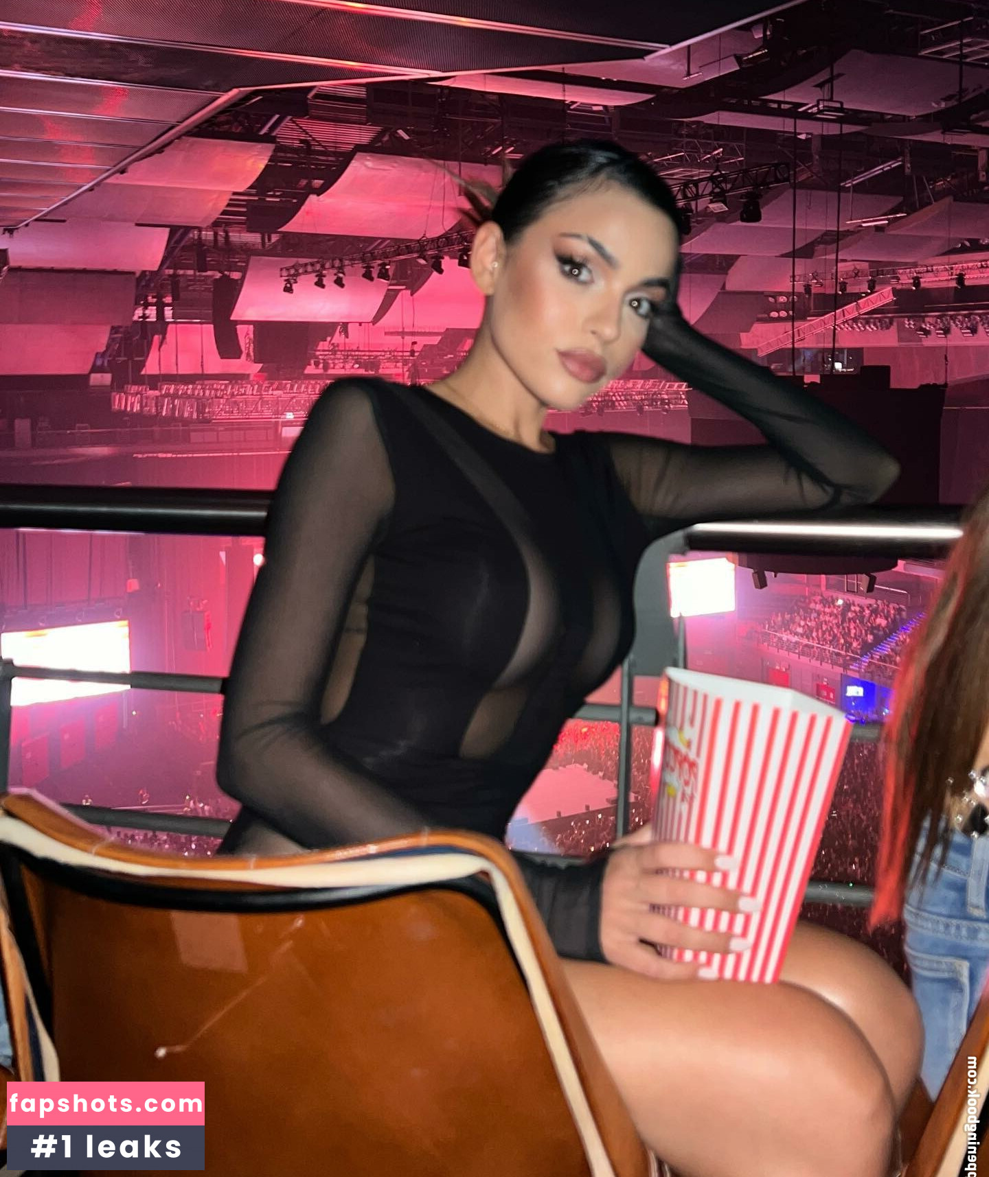 Anabel Hernandez gallery photo #22