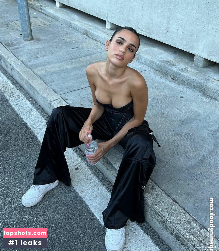 Anabel Hernandez gallery photo #34