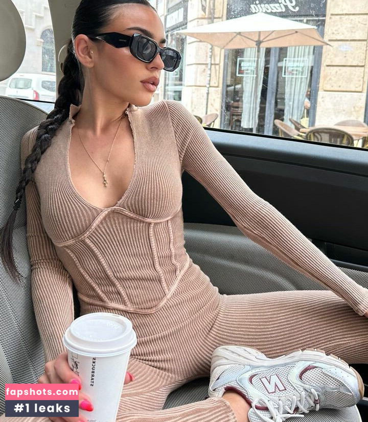 Anabel Hernandez gallery photo #53