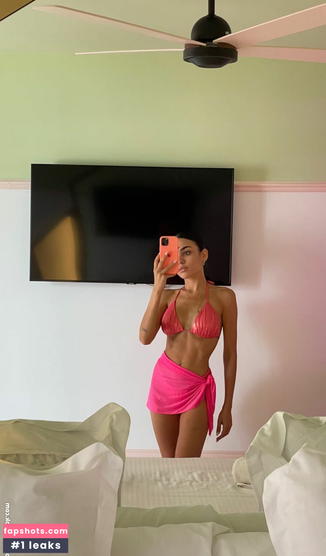 Anabel Hernandez gallery photo #72