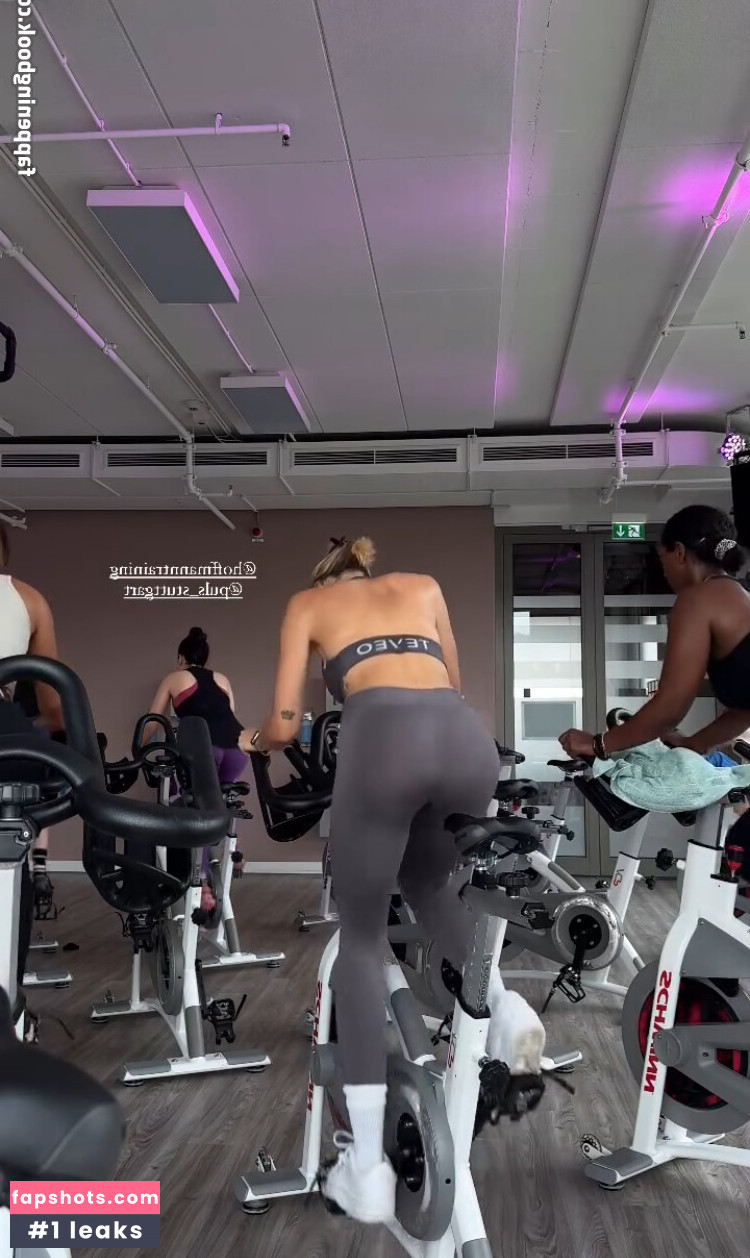 Anahita Rehbein gallery photo #17