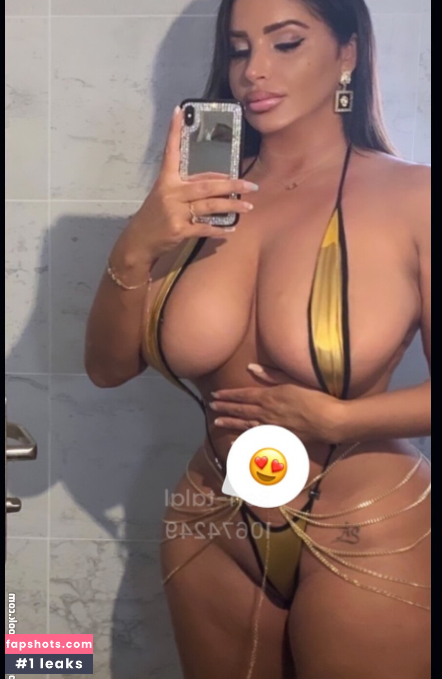 Anais Bragadias gallery photo #18