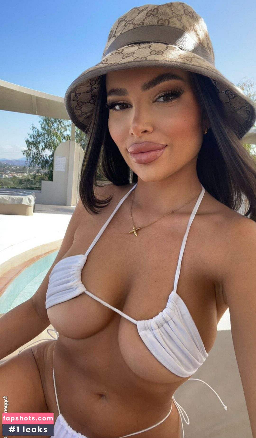 ANAÏS ELMAN gallery photo #18