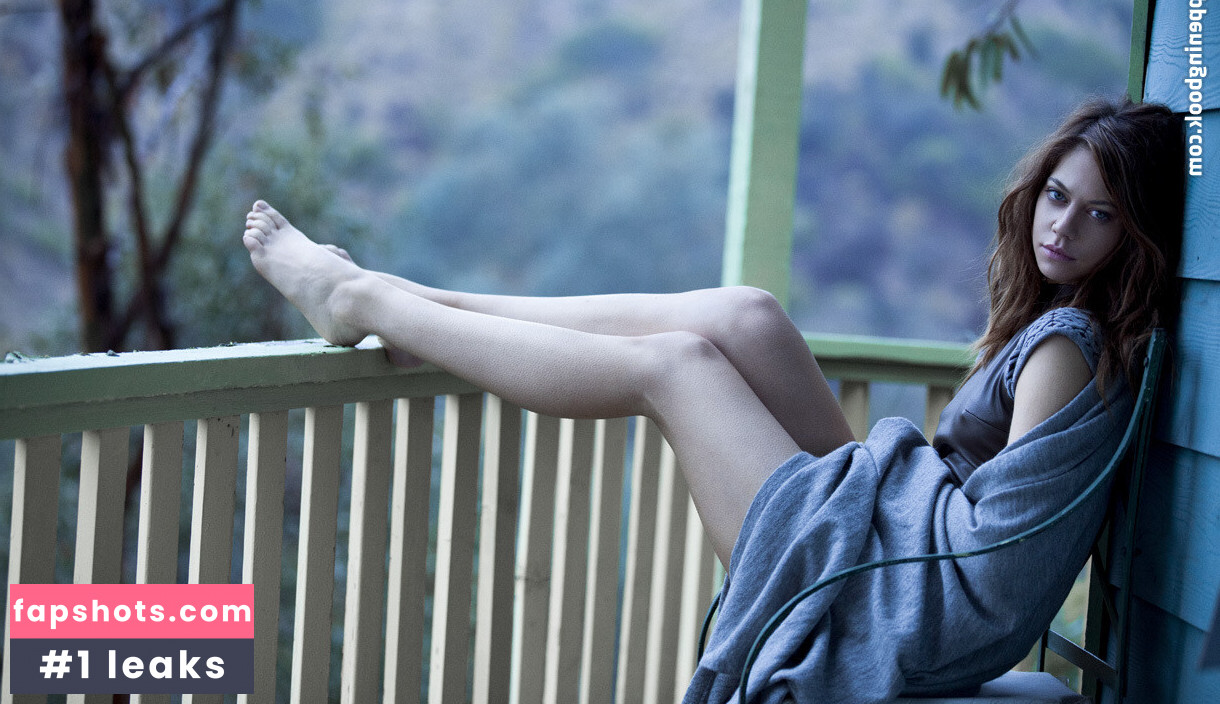 Analeigh Tipton gallery photo #2