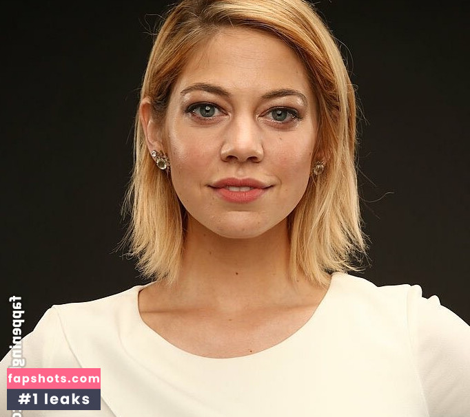 Analeigh Tipton gallery photo #12
