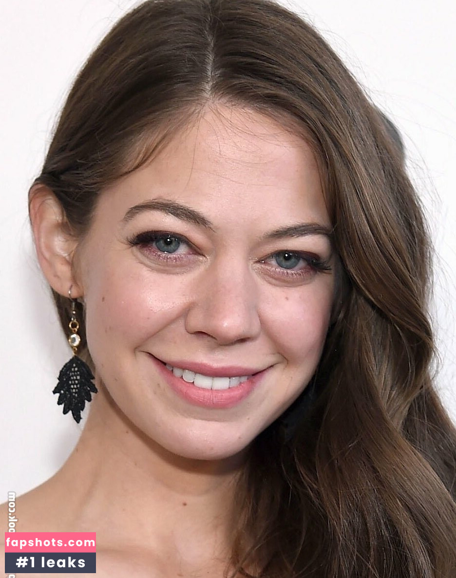 Analeigh Tipton gallery photo #13
