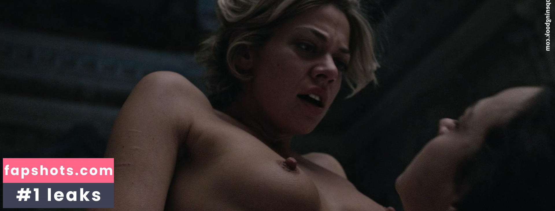 Analeigh Tipton gallery photo #49