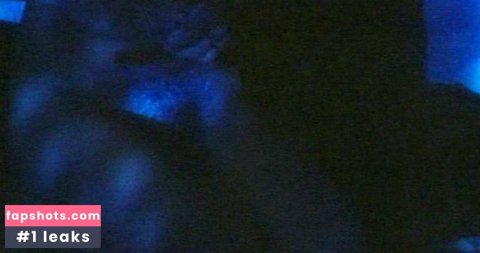 Analía Gadé gallery photo #3