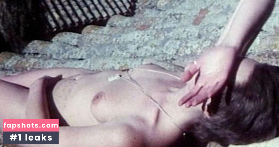 Analía Gadé gallery photo #5