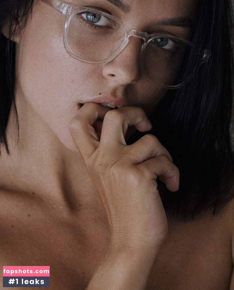 Anastasaiia Poranko Nude Leaks OnlyFans Photos #4 - LeakJerk