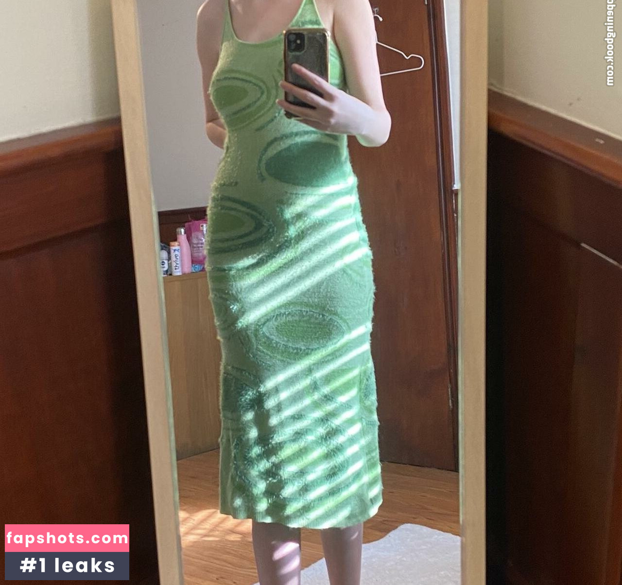 Anastasia Carter gallery photo #20