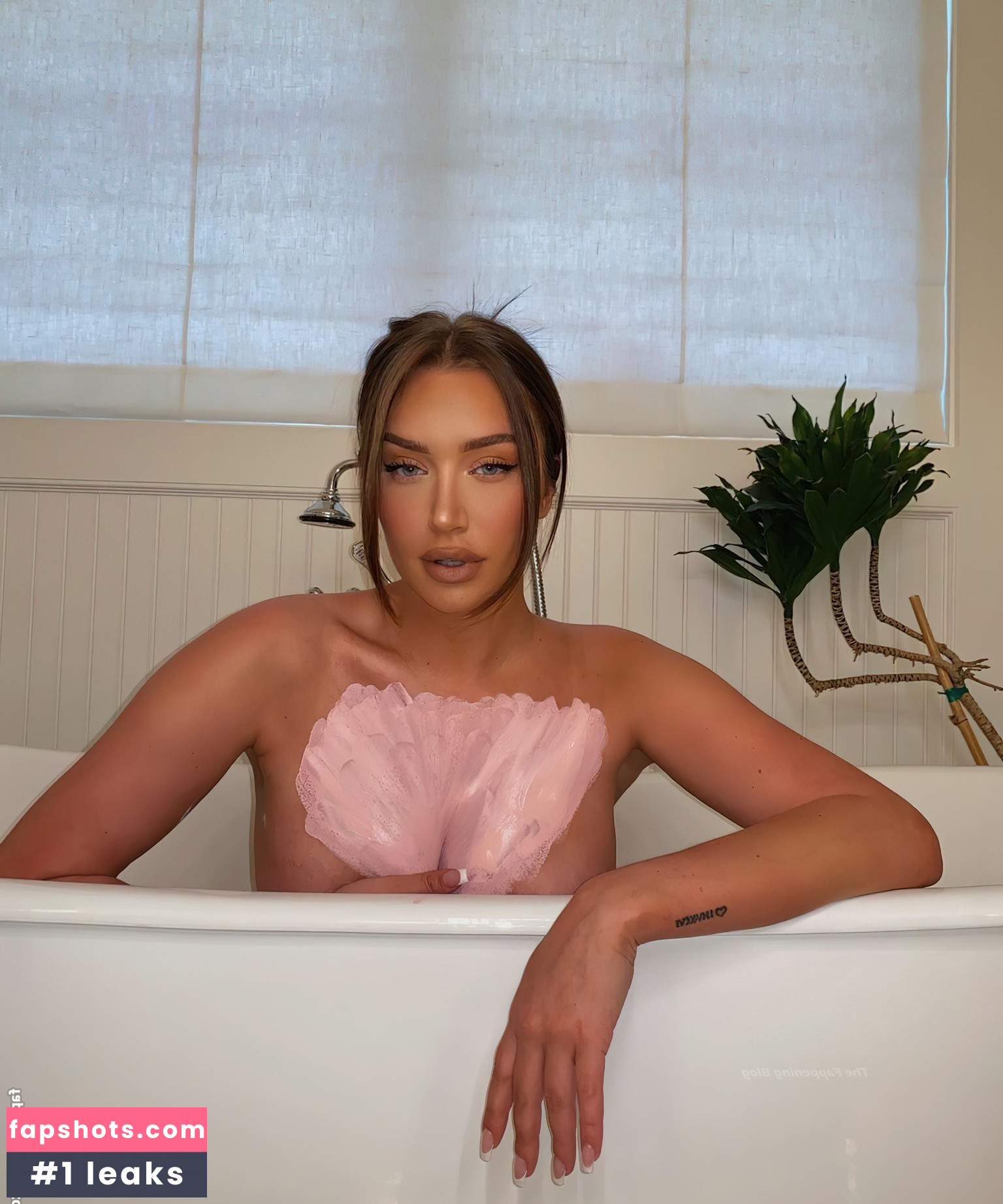 Anastasia Karanikolaou gallery photo #418