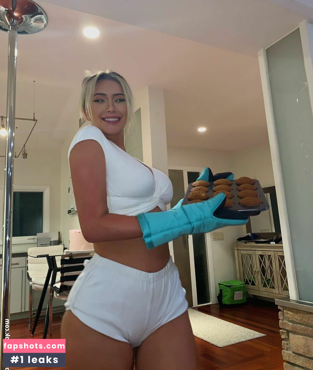 Anastasia Karanikolaou gallery photo #86