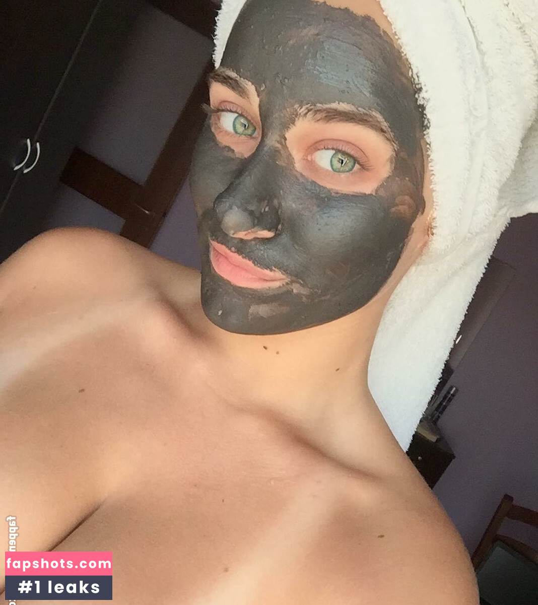 Anastasia Ticus gallery photo #21