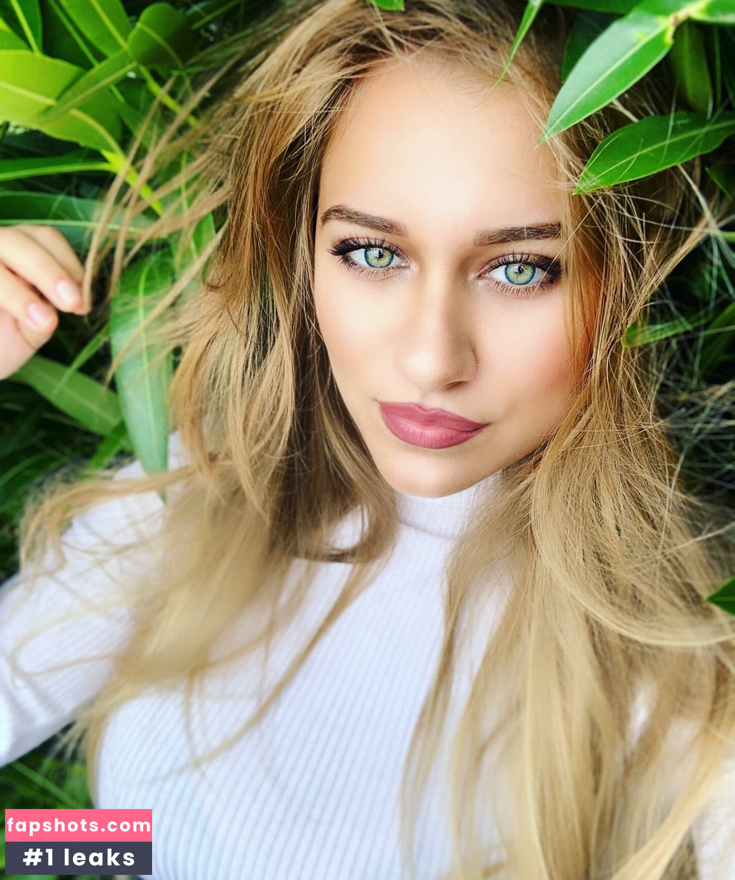 Anastasia Ticus gallery photo #27