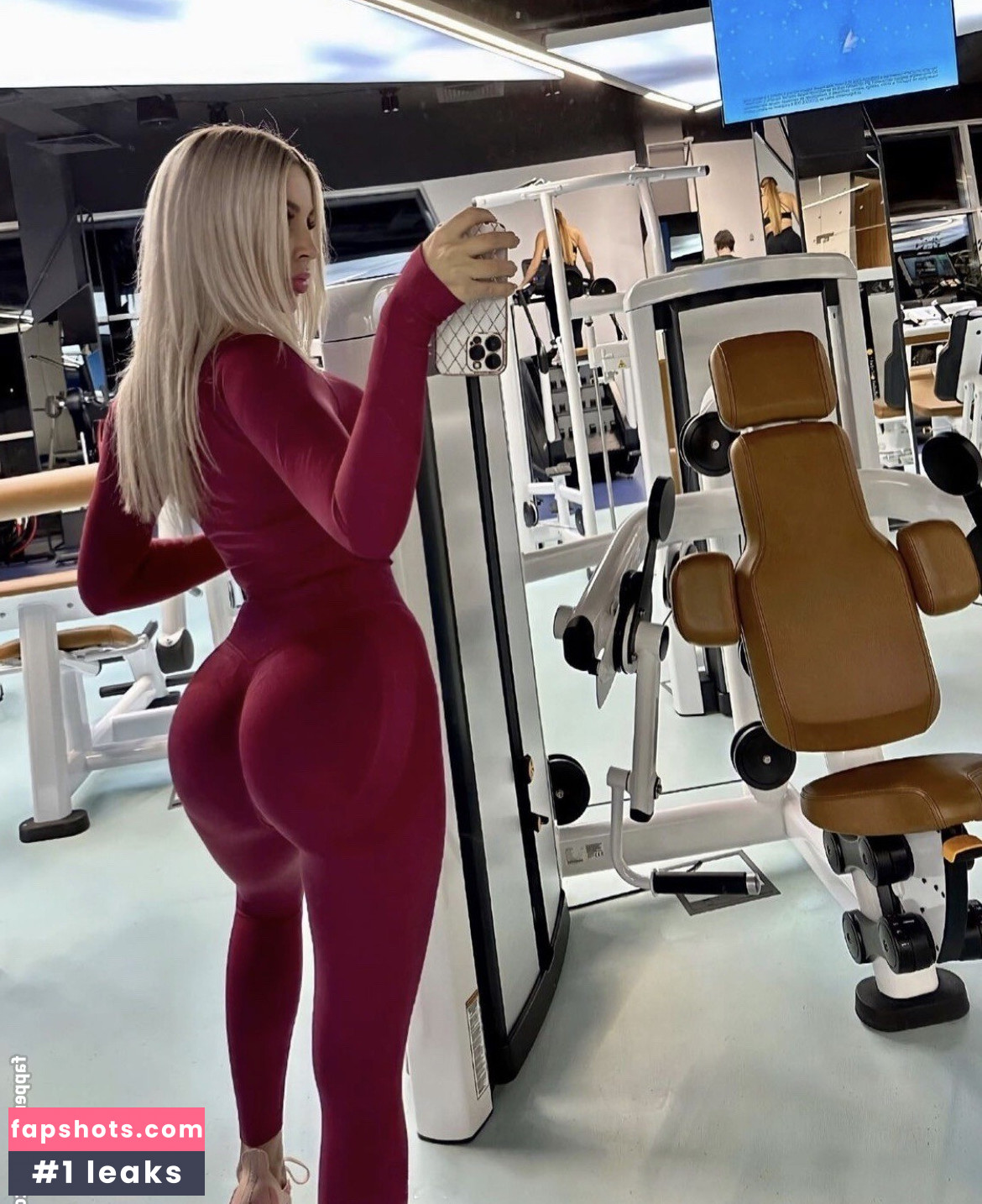 Anastasia Vattel gallery photo #17