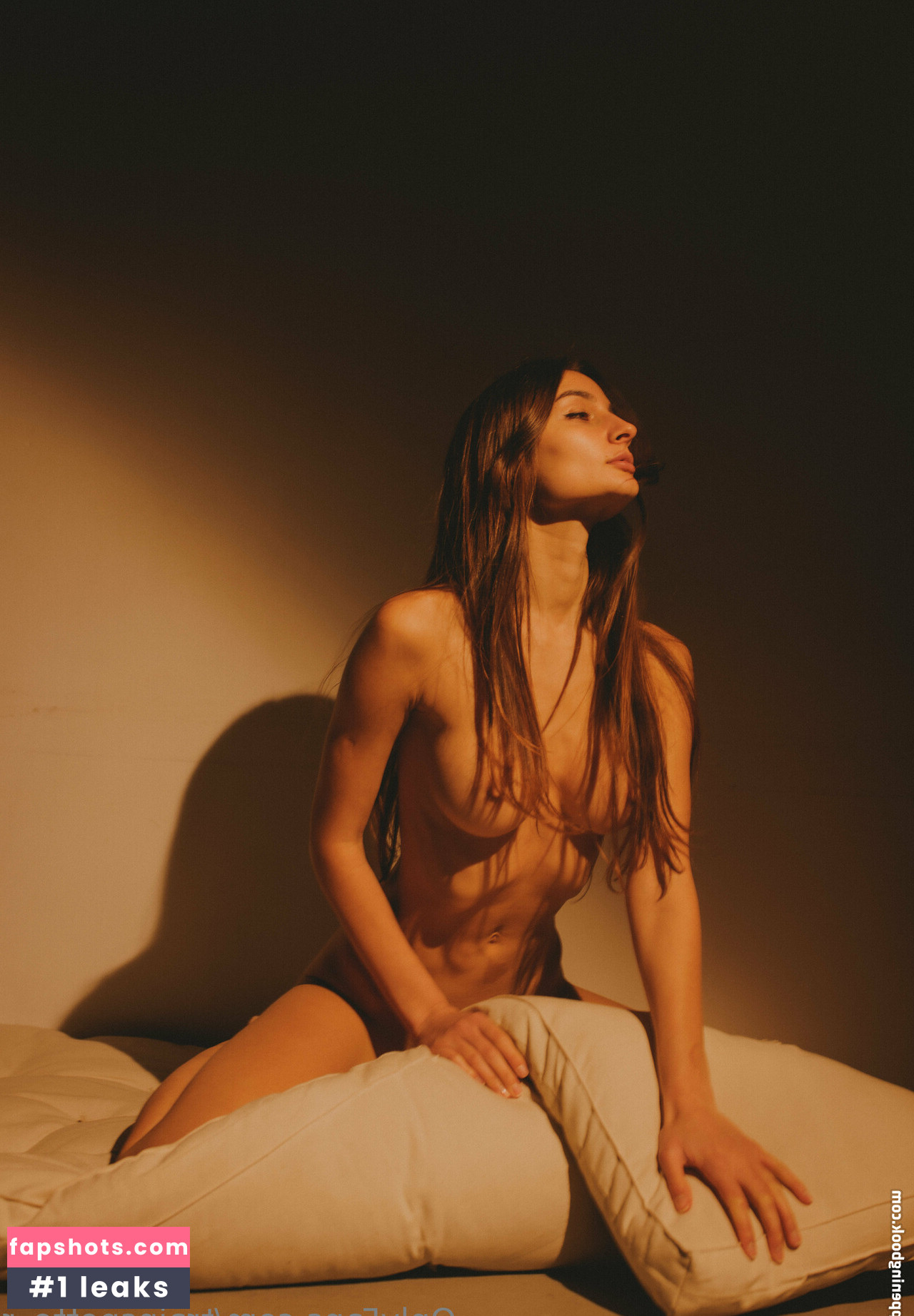 Anastasiia Zakharenko gallery photo #11