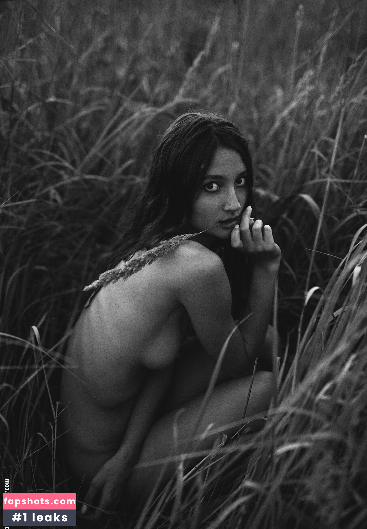 Anastasiia Zakharenko gallery photo #69