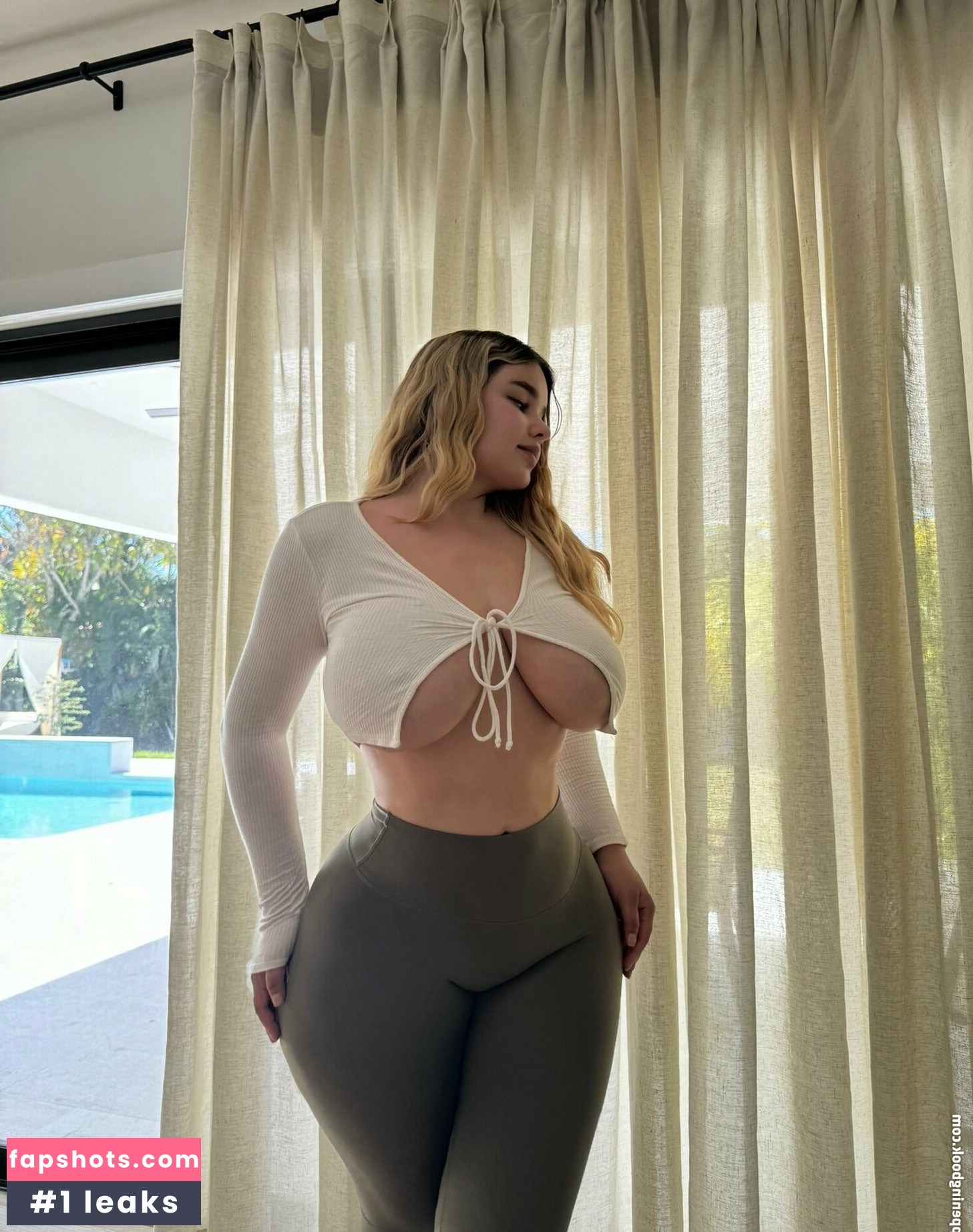 anastasiiakvitko111 gallery photo #11