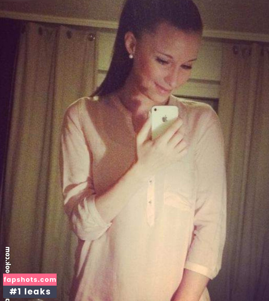 Anastasija Lukic gallery photo #25