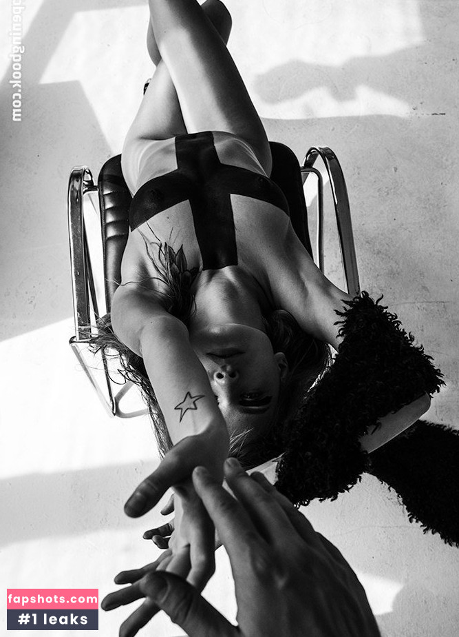 Anastasiya Scheglova gallery photo #379