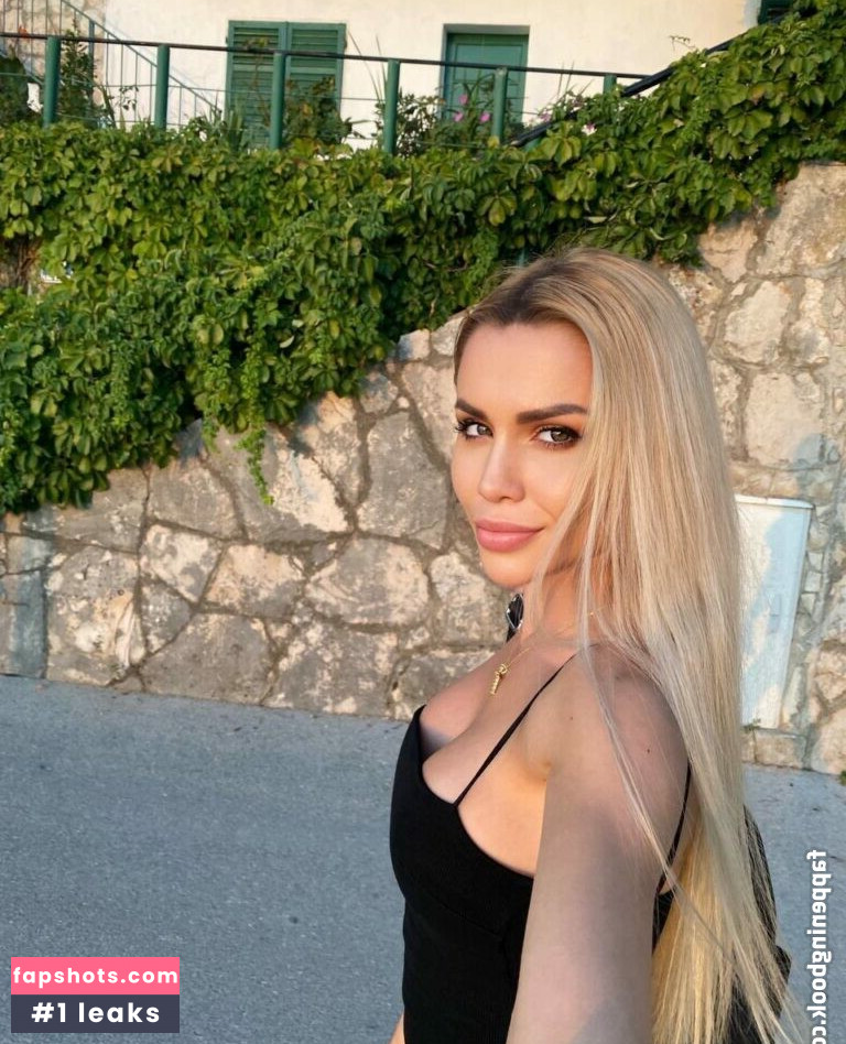 Anastasiya Timonina Nude Leaks OnlyFans Photos #10 - LeakJerk