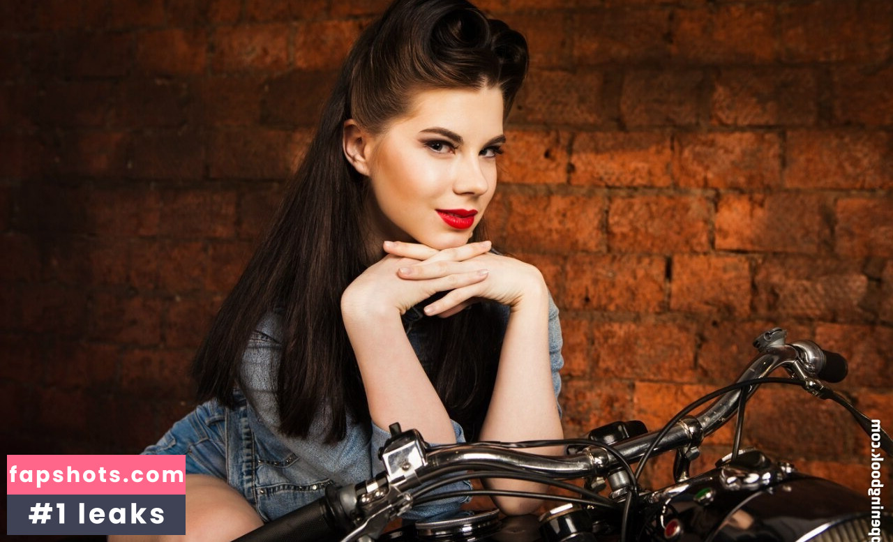 Anastasya Zelenova gallery photo #42