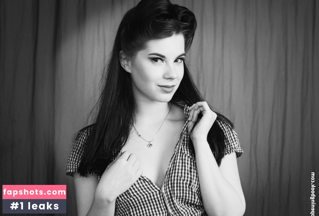 Anastasya Zelenova gallery photo #43