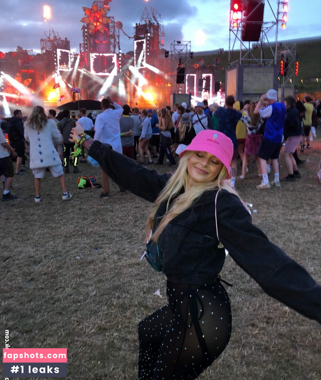 Andelika gallery photo #30