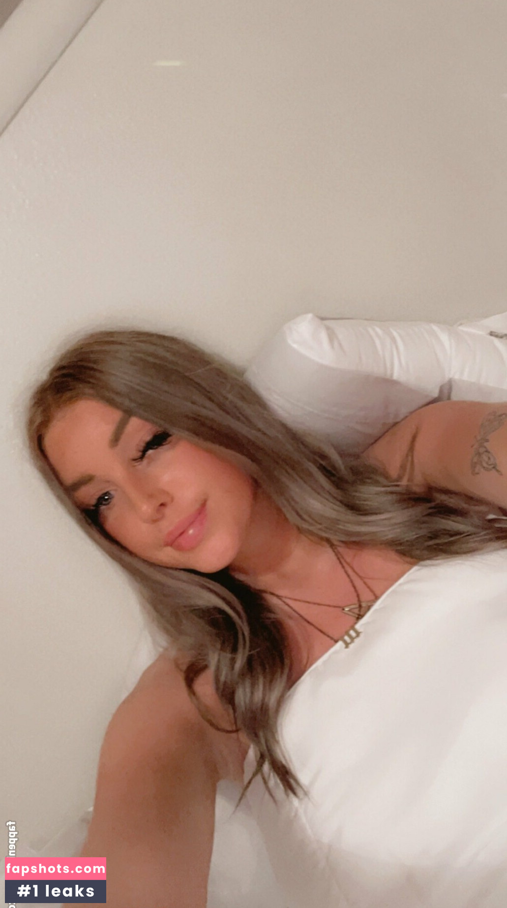 andi111 gallery photo #20