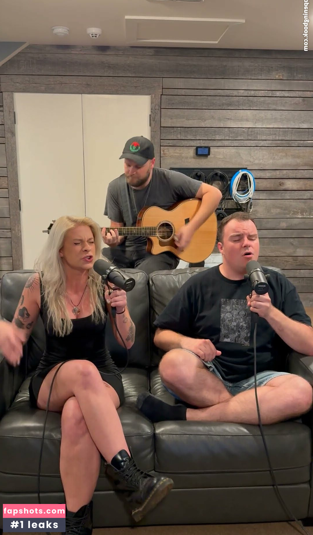 Andie Case gallery photo #33