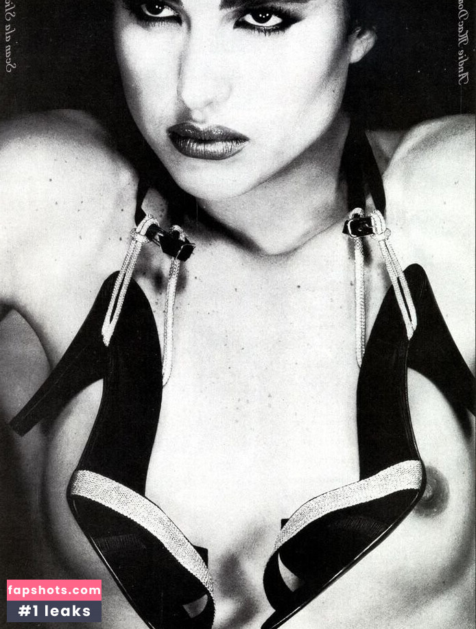 Andie MacDowell gallery photo #48