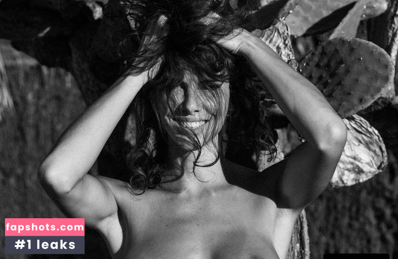 Andja Lorein gallery photo #99