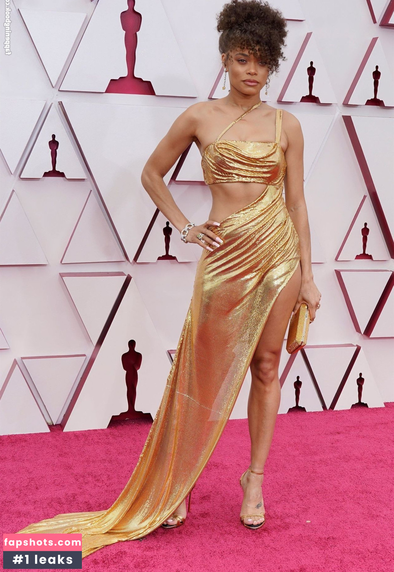 Andra Day gallery photo #107