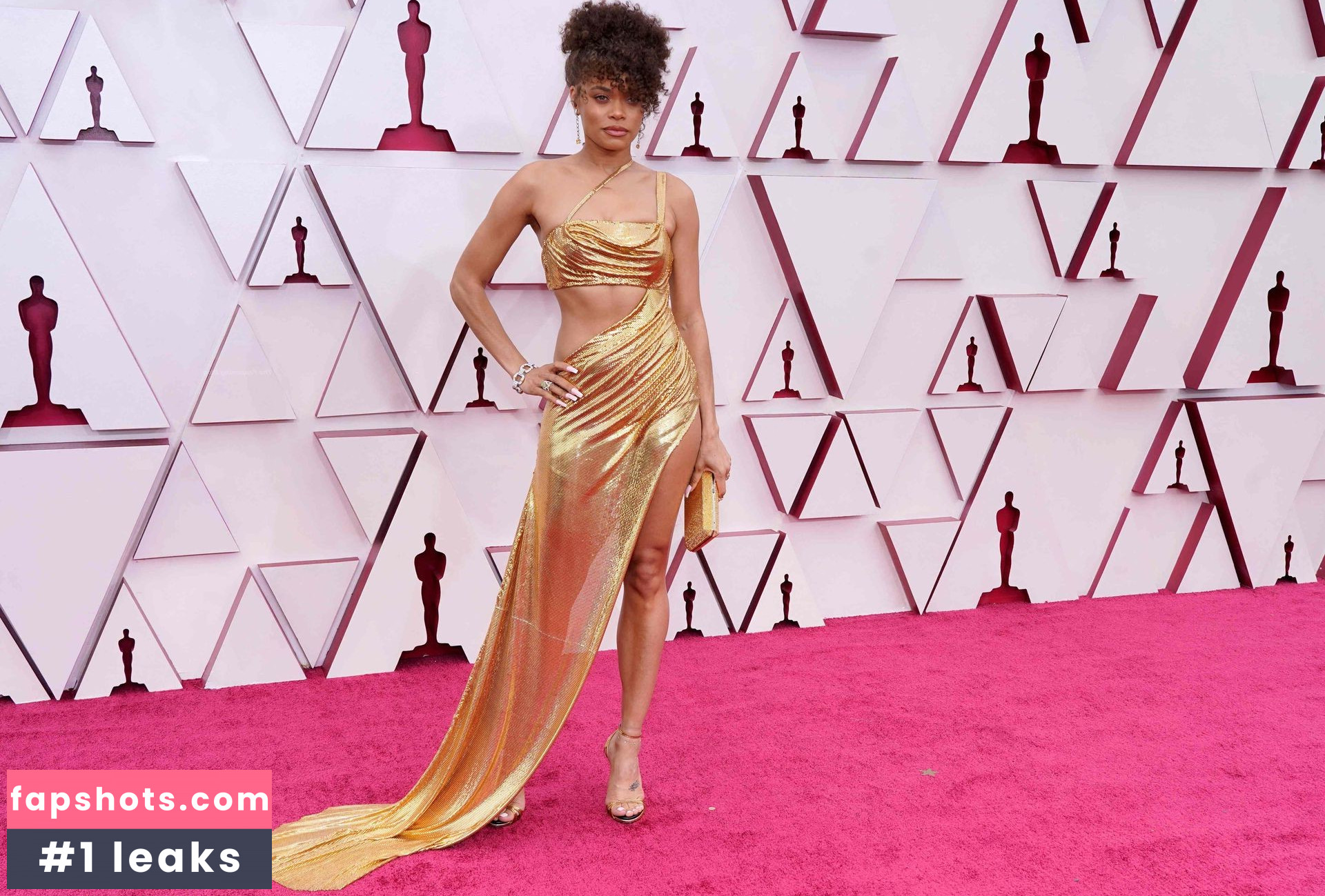 Andra Day gallery photo #120