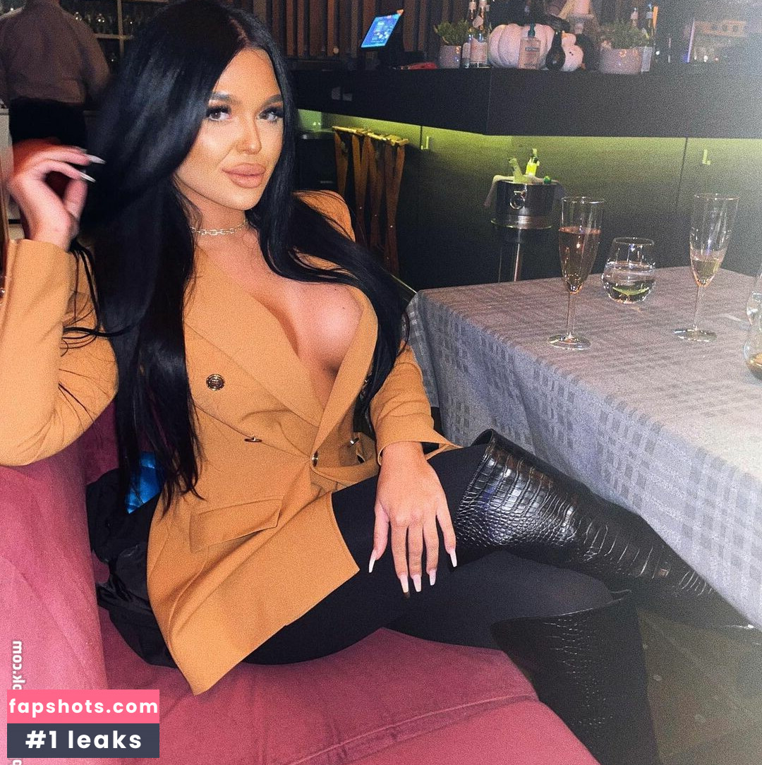 andra.dumi gallery photo #6