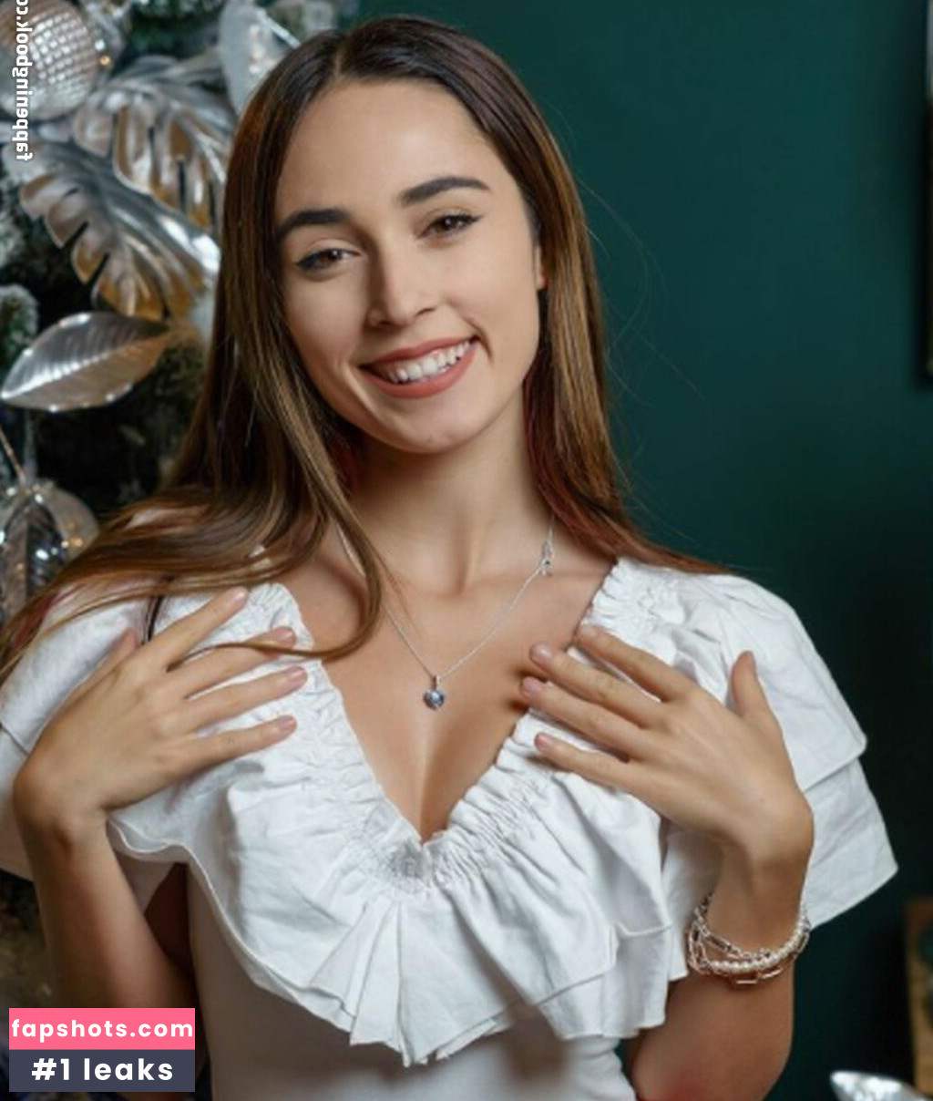 Andra Gogan gallery photo #11