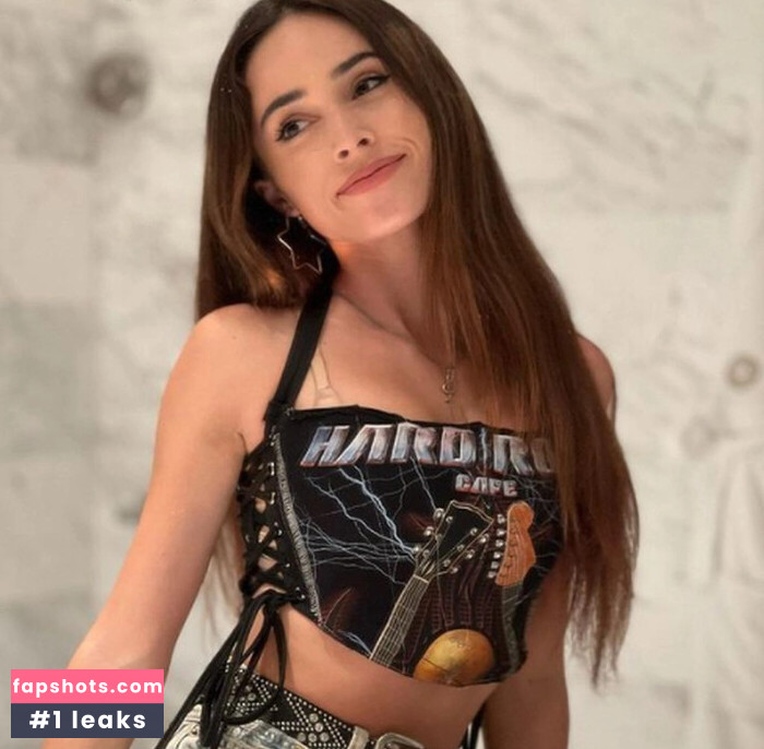 Andra Gogan gallery photo #12