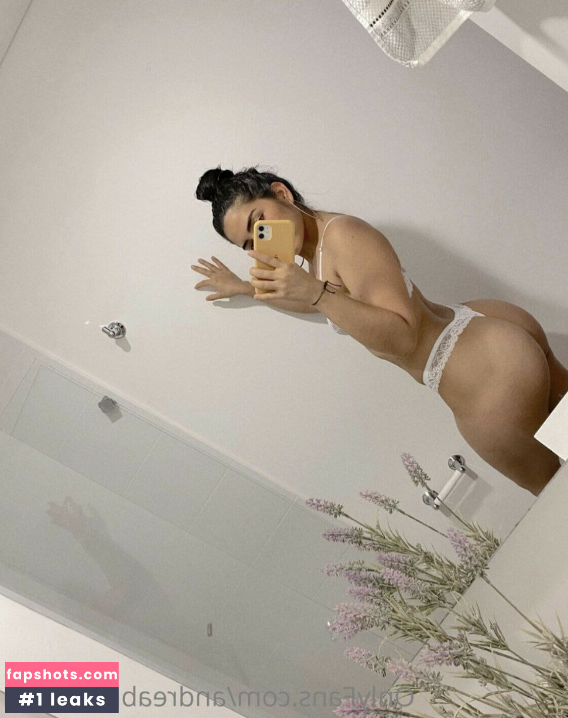 Andrea Brown Vera gallery photo #59