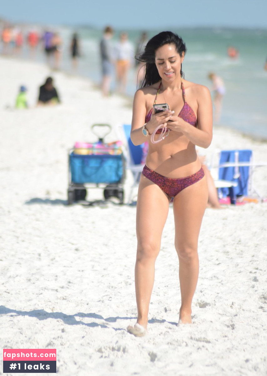 Andrea Calle gallery photo #48