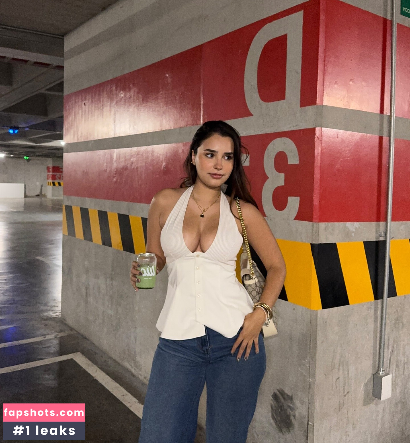 Andrea Chapa gallery photo #5