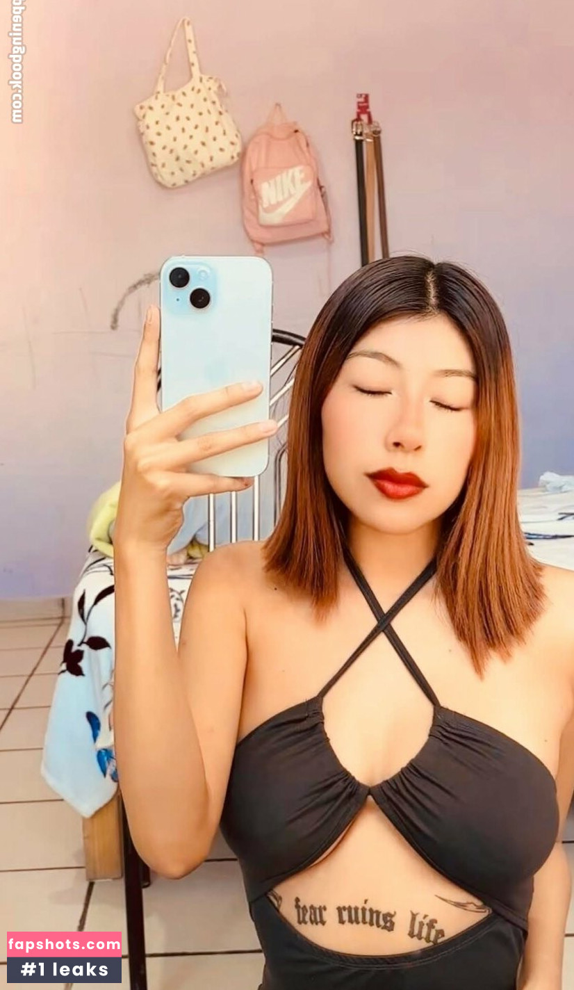 Andrea Chavez gallery photo #5