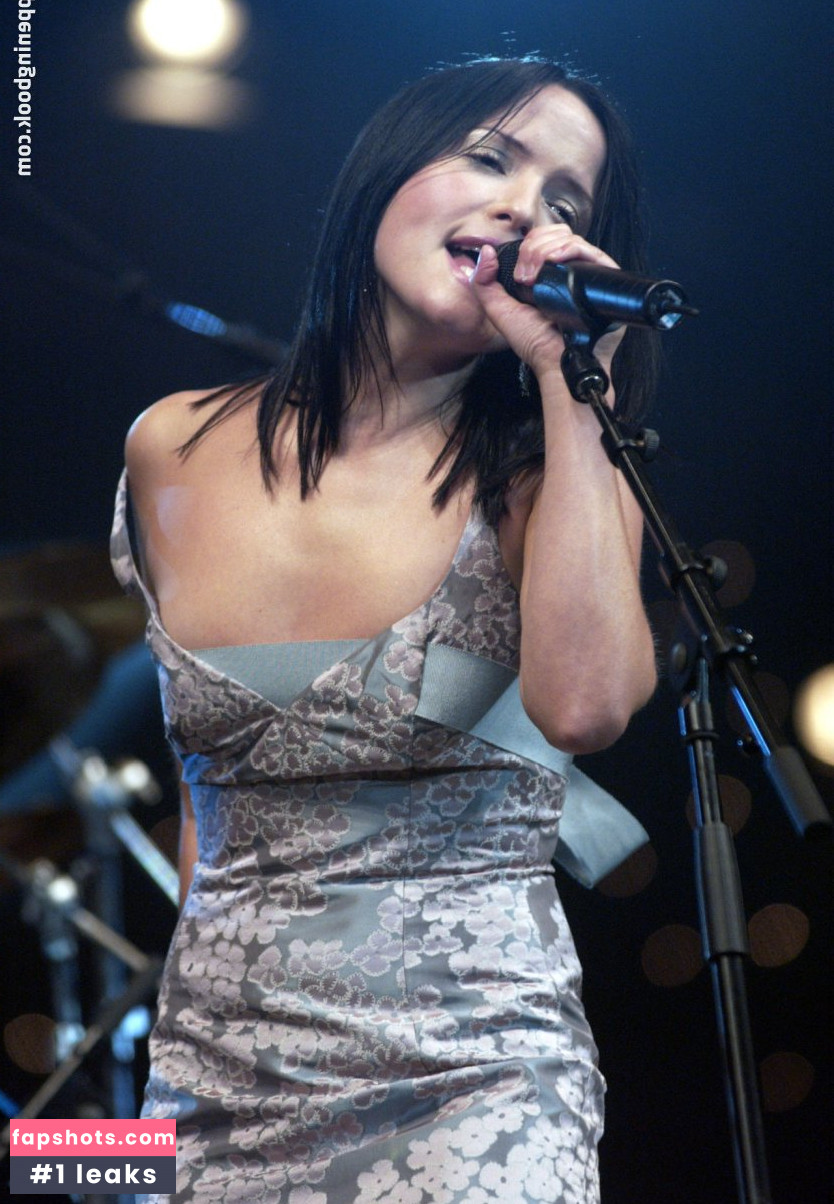 Andrea Corr gallery photo #106