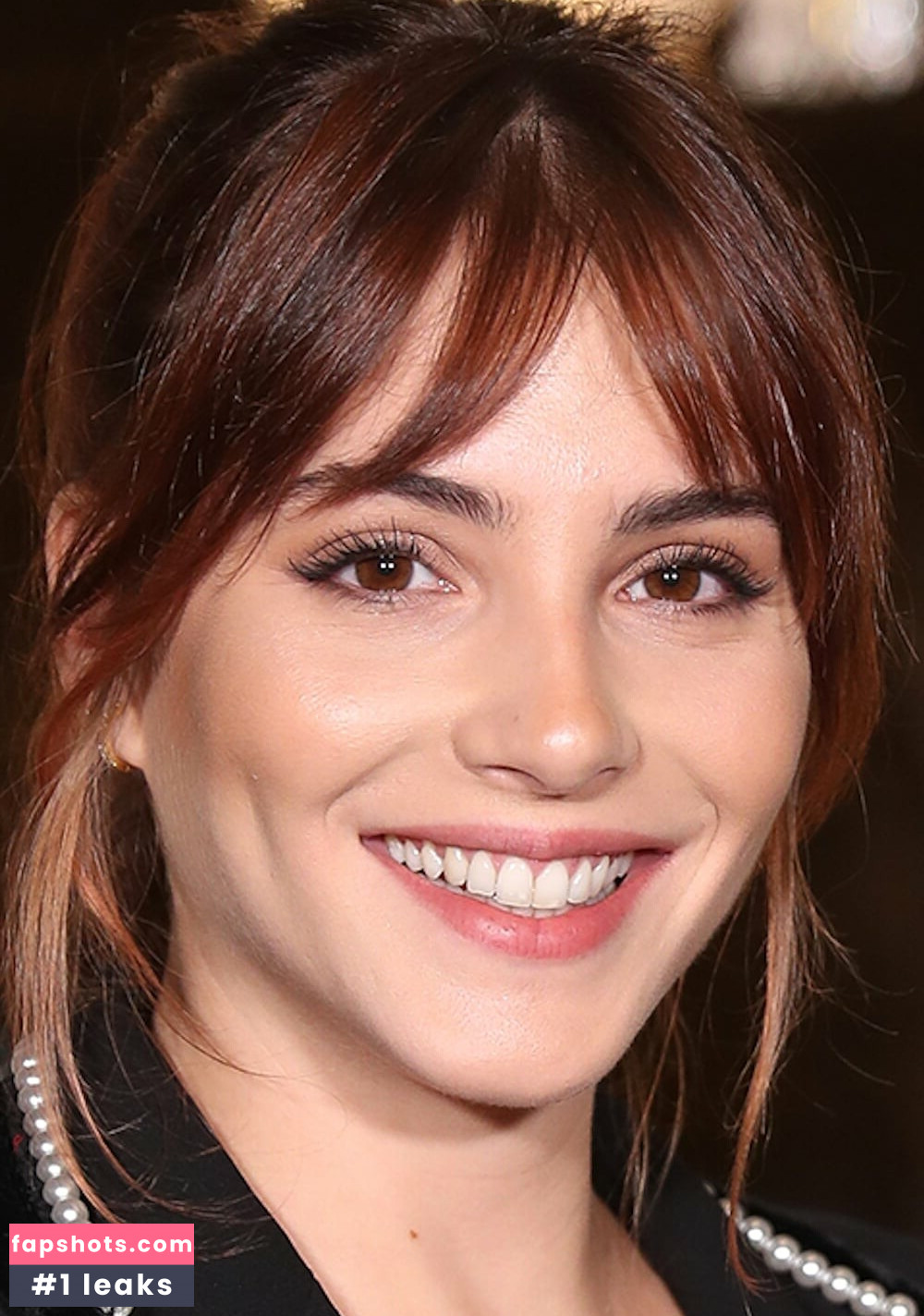 Andrea Duro gallery photo #12