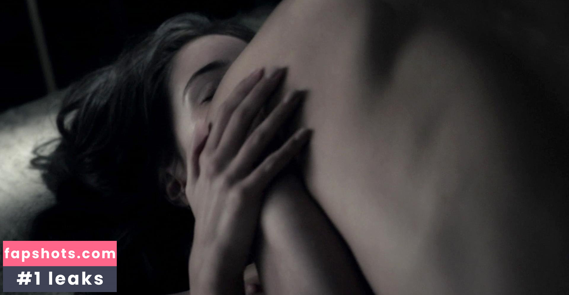 Andrea Duro gallery photo #63