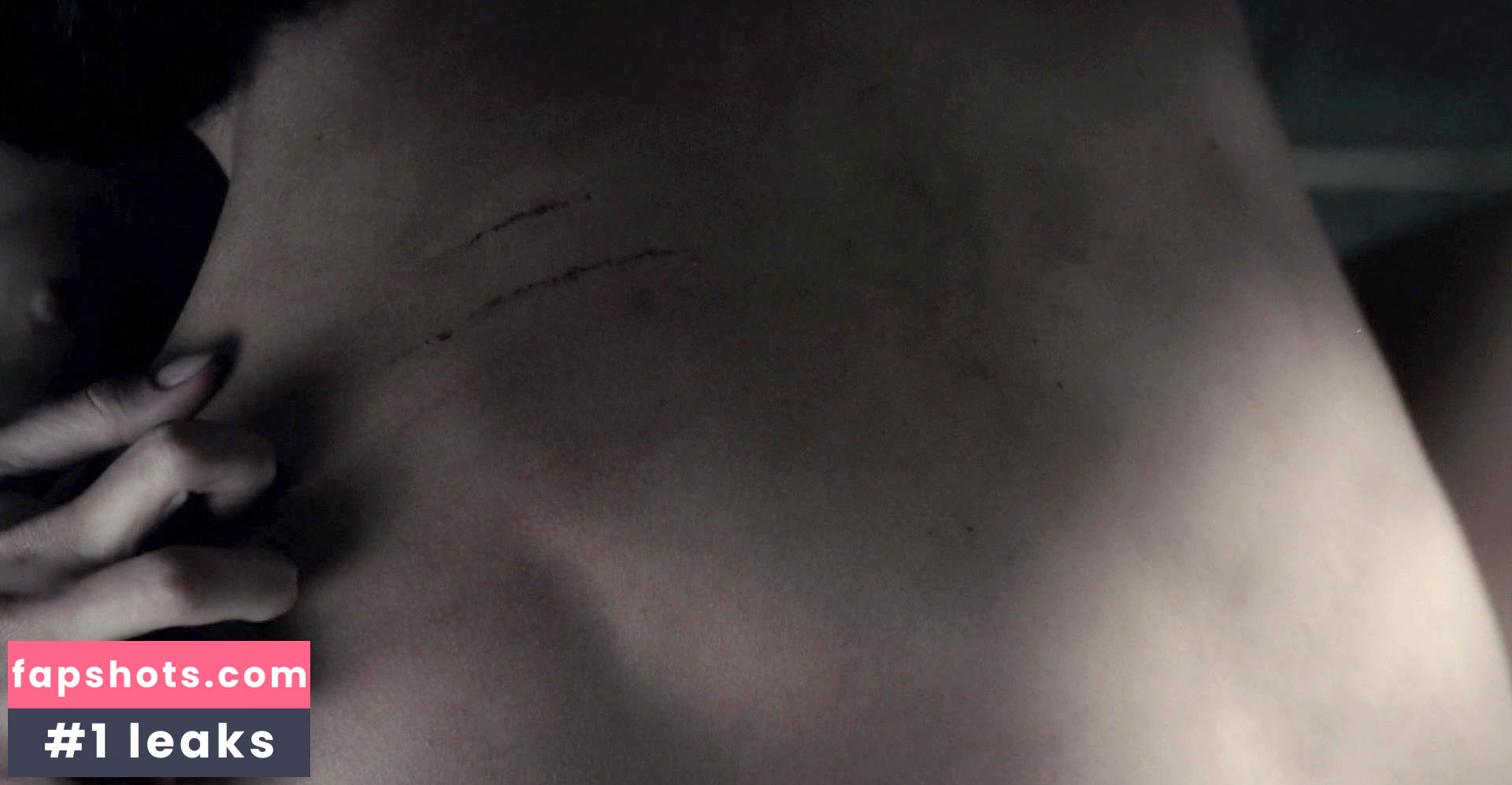 Andrea Duro gallery photo #65