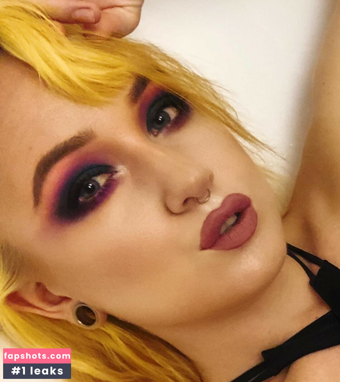 Andrea Frisk gallery photo #3