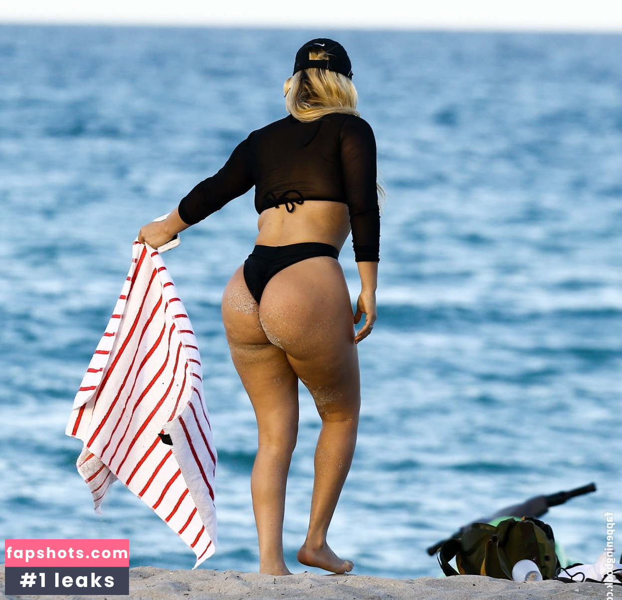 Andrea Gaviria gallery photo #23