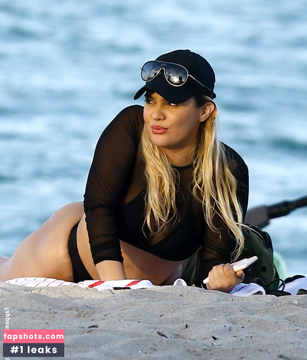 Andrea Gaviria gallery photo #31