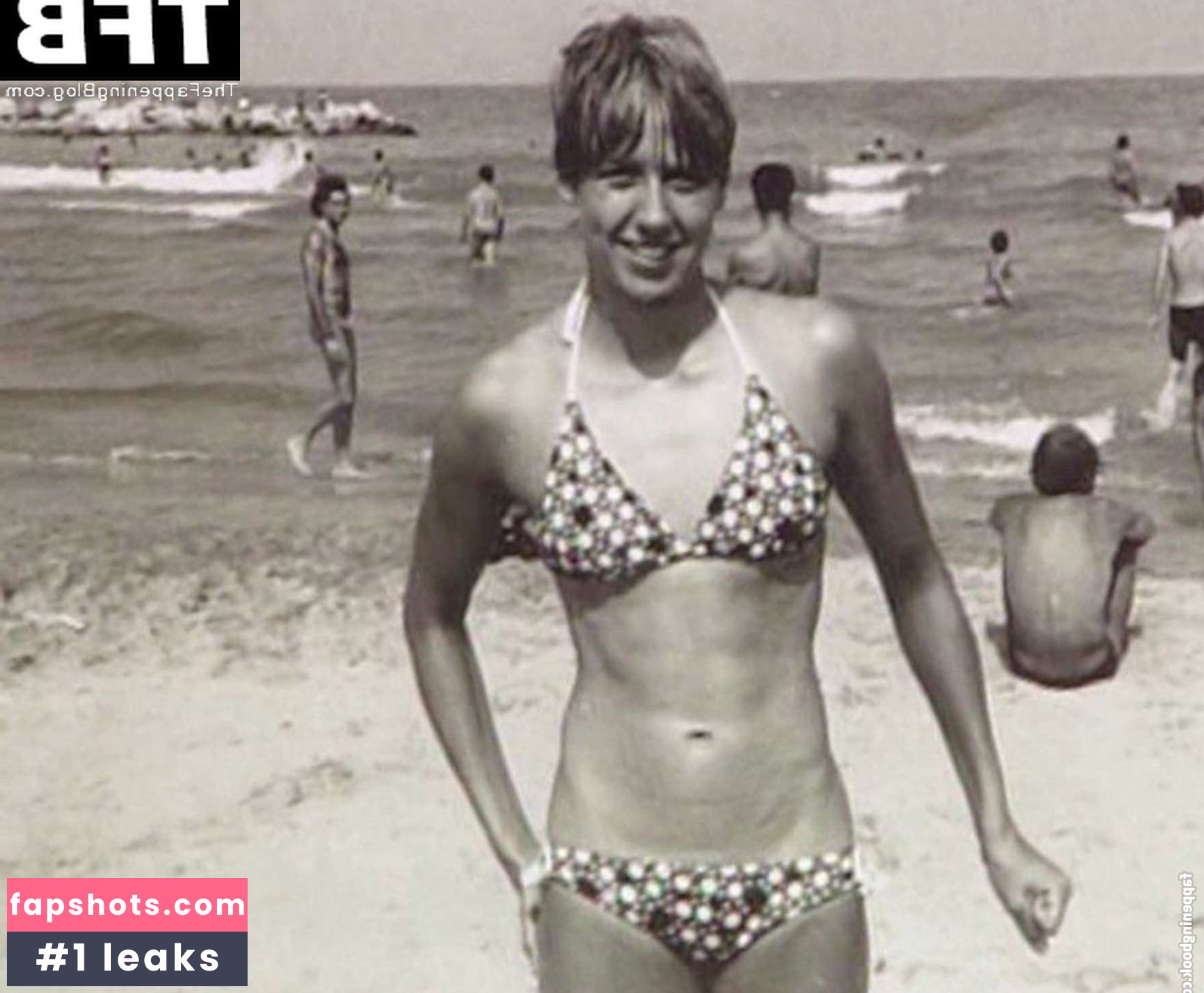 Andrea Kiewel gallery photo #24